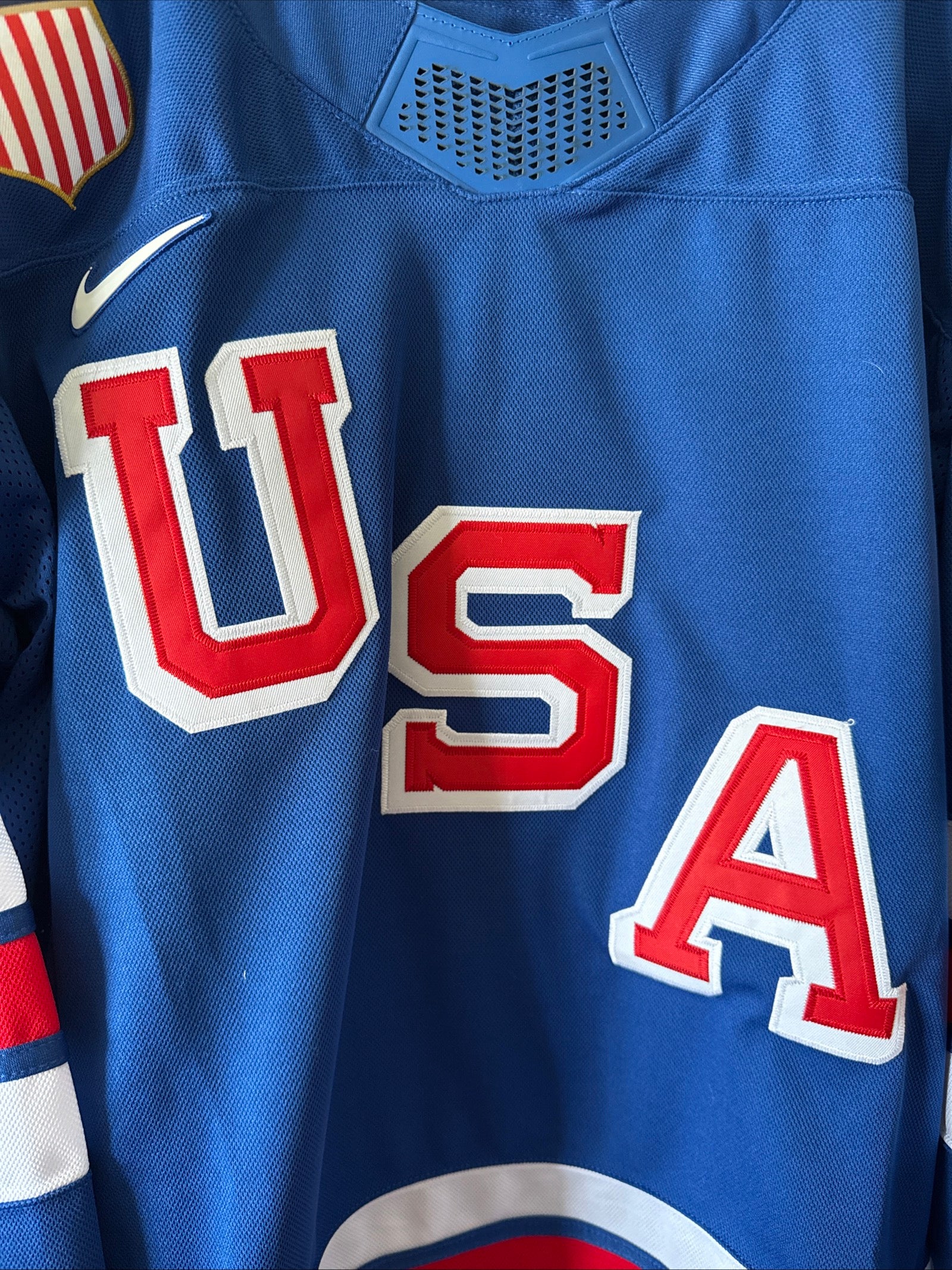 Men’s Nike Connor Hellebuyck #37 Team USA Hockey Jersey 2026 Olympics Sz XL RARE