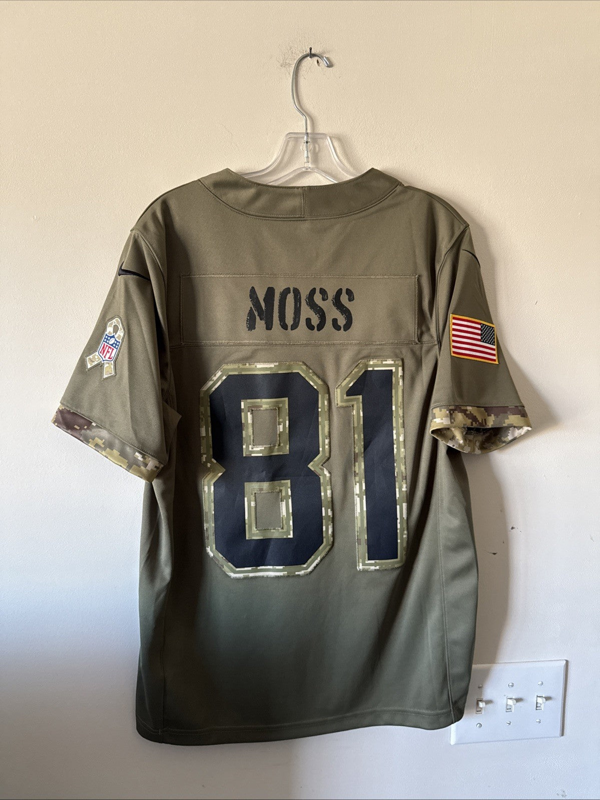 Men’s Nike Randy Moss #81 New England Patriots Salute To Service Jersey Sz M NWT