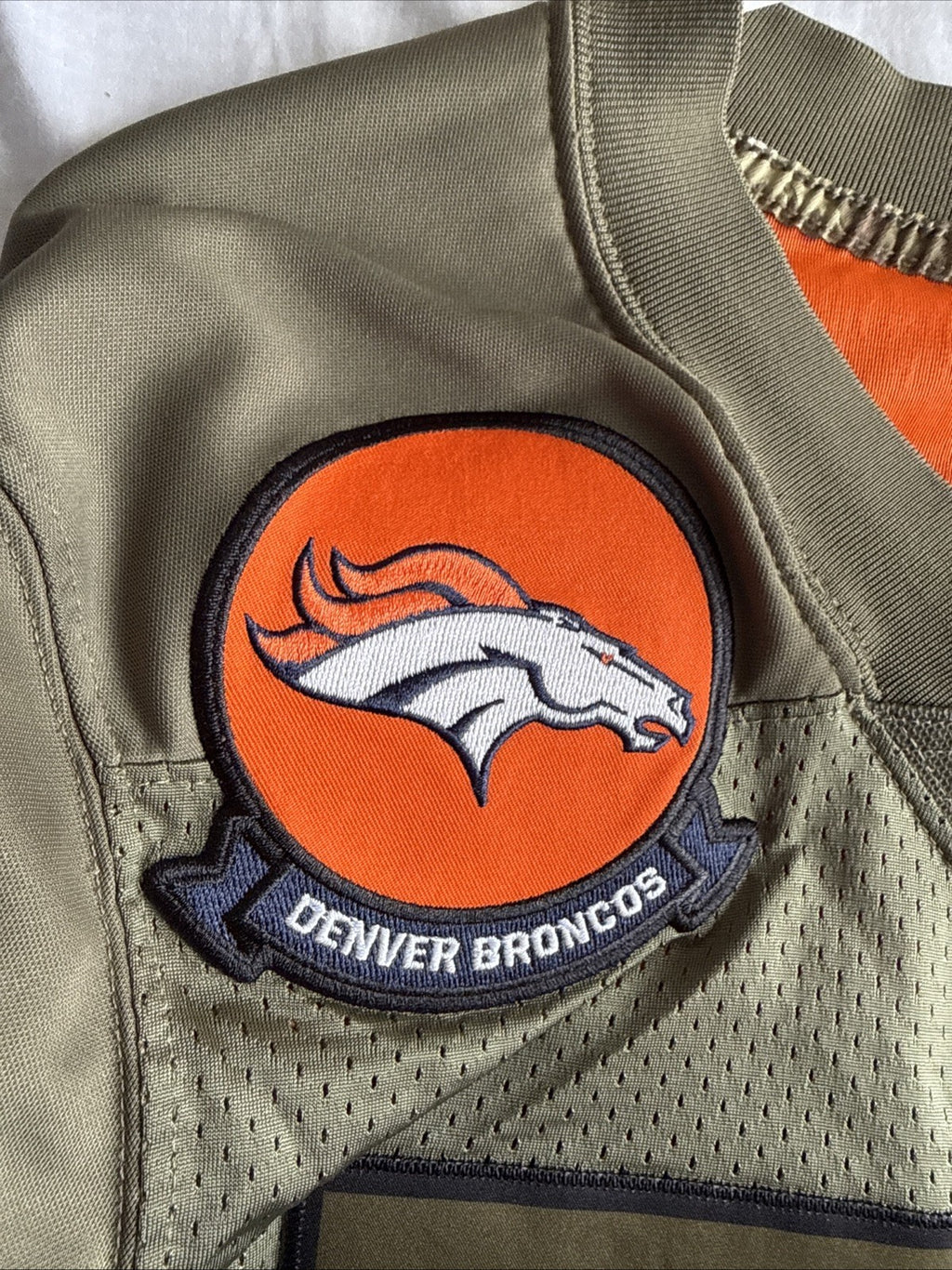 Men's Nike Von Miller #58 Broncos 19’ Salute to Service Limited Jersey Sz S RARE