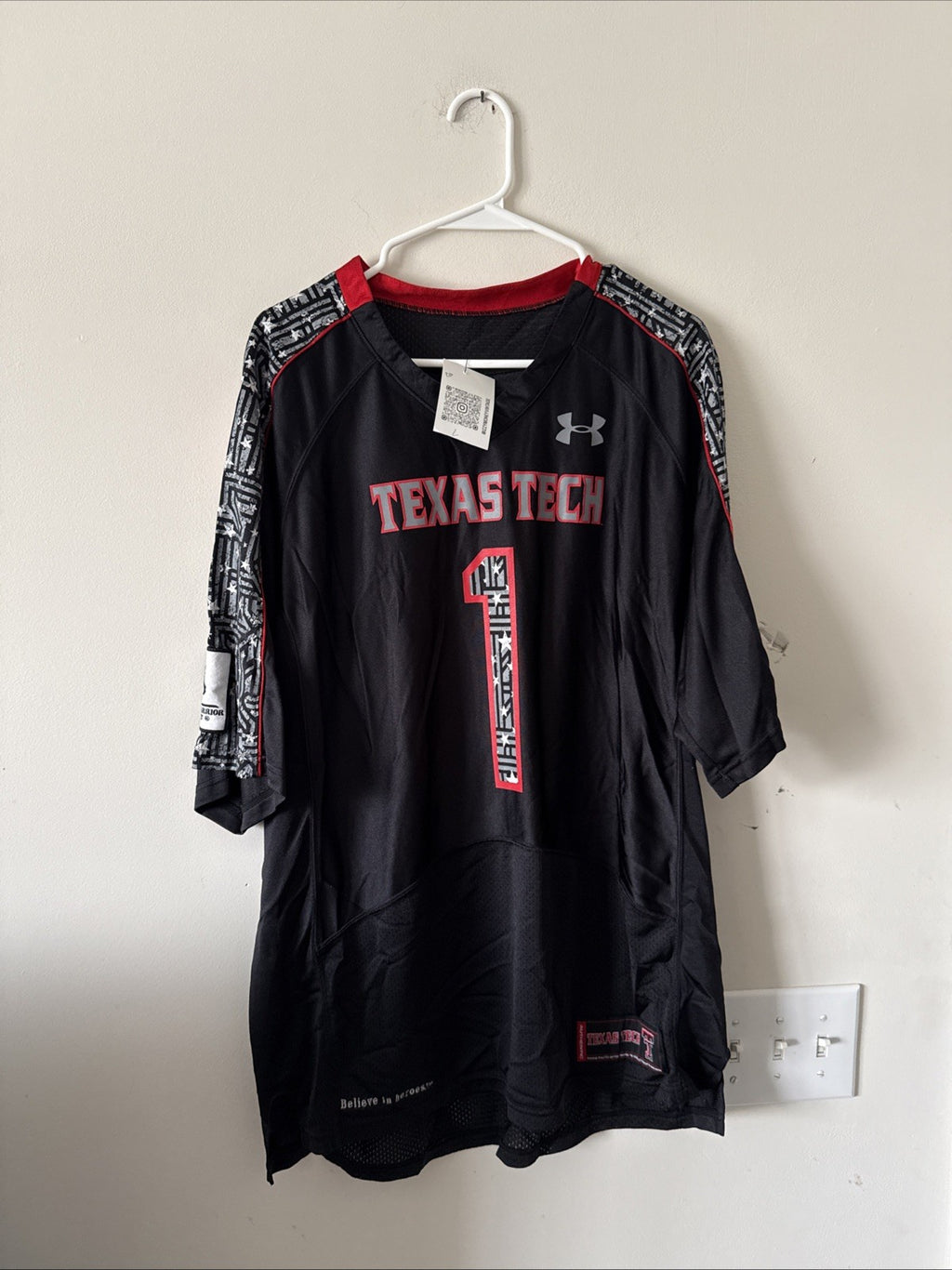 Men’s Under Armour Texas Tech Red Raiders #1 Wounded Warrior Project Jersey Sz L