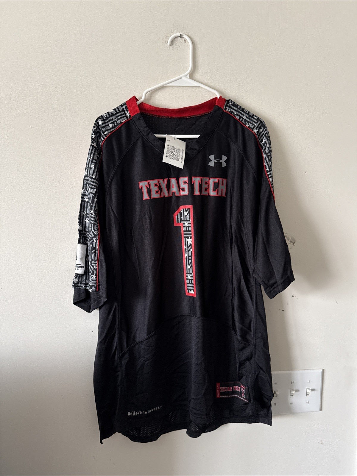 Men’s Under Armour Texas Tech Red Raiders #1 Wounded Warrior Project Jersey Sz L