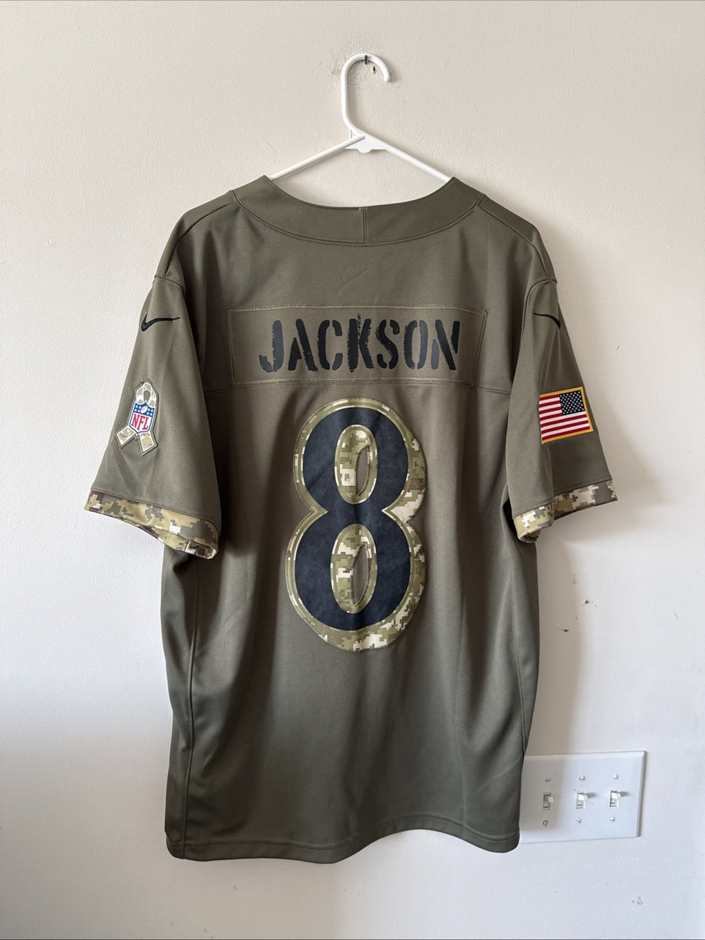 Men’s Lamar Jackson #8 Baltimore Ravens 2022 Salute To Service Jersey Sz L RARE