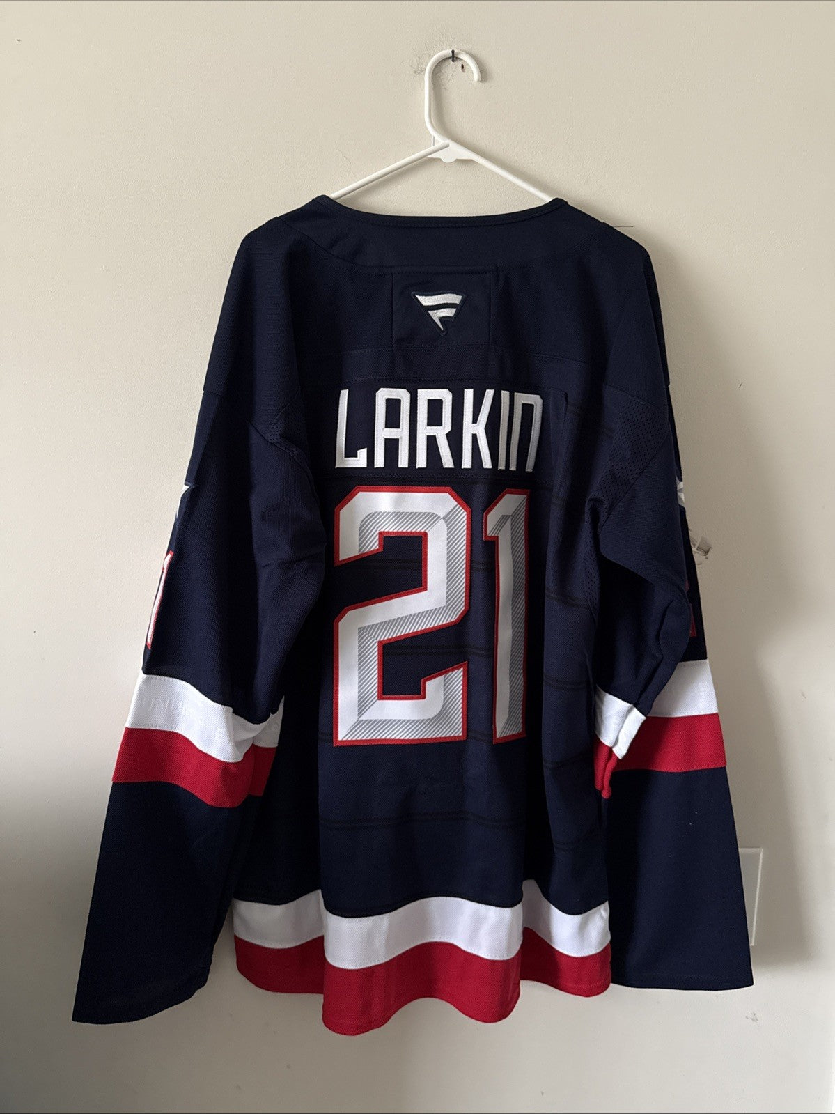 Men’s Fanatics Dylan Larkin #21 Team USA 4 Nations Faceoff Jersey Sz 54 RARE