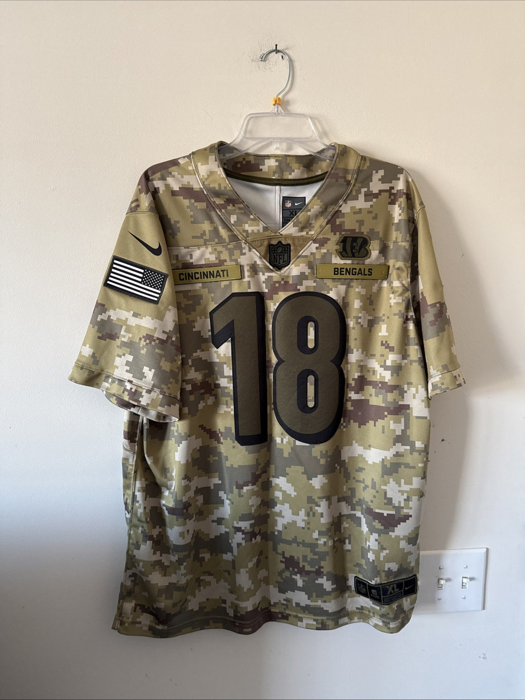 Men’s NIKE A.J. Green #18 Cincinnati Bengals SALUTE TO SERVICE Jersey Sz XL RARE